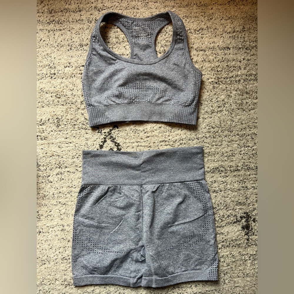 workout set - purple